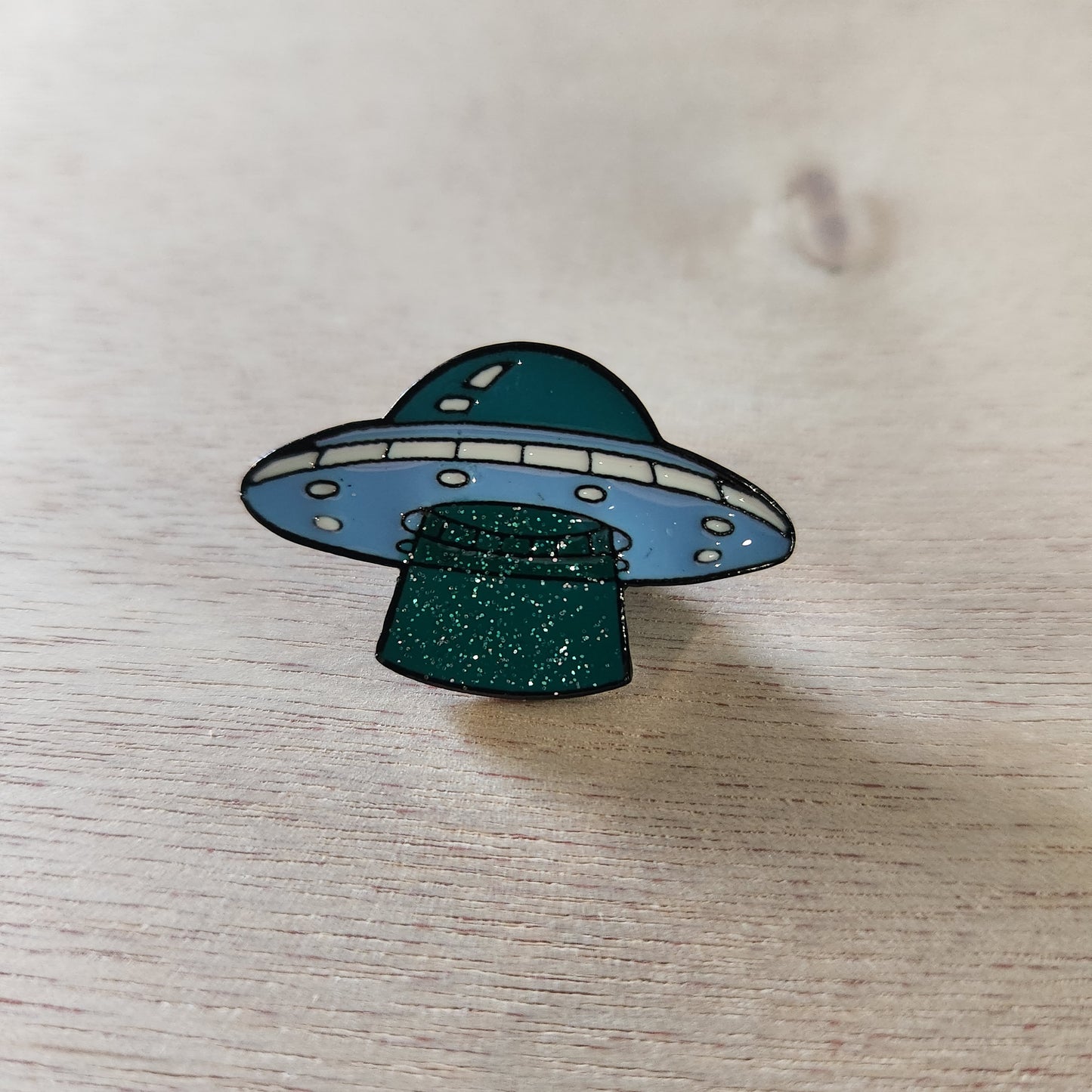 UFO Pin